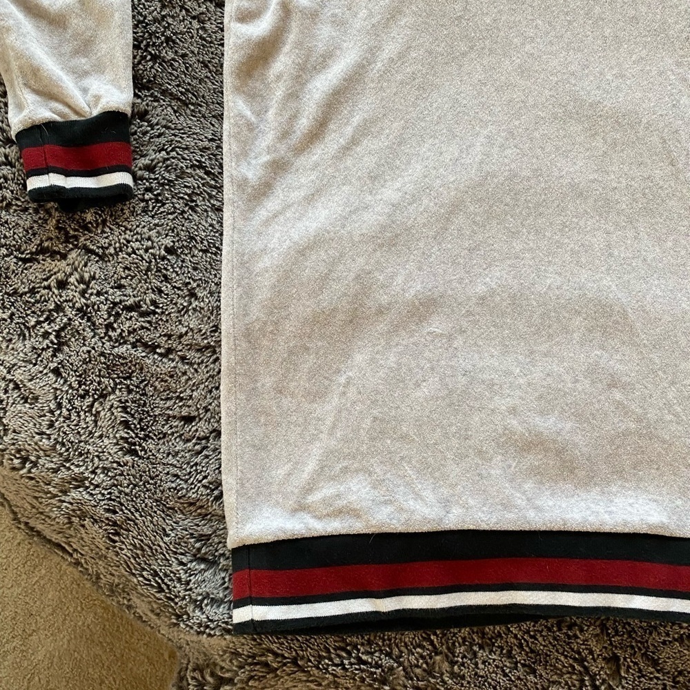 NIKE Women’s Sweatshirt - Picture 14 of 14
